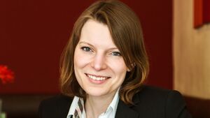 emmi zeulner 2 72