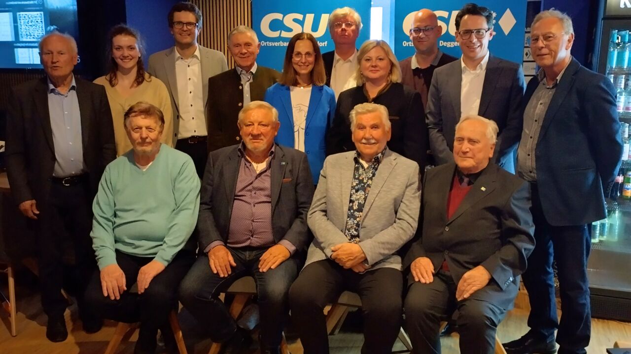 Die Vorstandschaft des CSU-Ortsverbandes Deggendorf mit den geehrten Mitgliedern