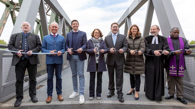 Gemeinde Sinzing Einweihung Geh- und Radwegbrücke