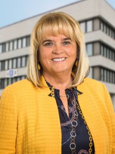 Charlotte Konrad - Beisitzerin Charlotte Konrad - Beisitzerin