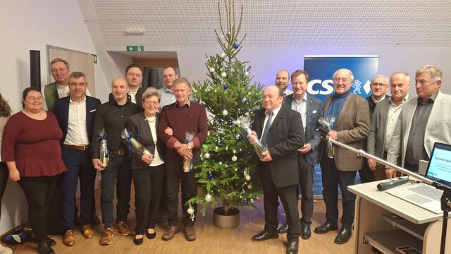 Mitglieder der CSU, der JU mit Gründungsmitgliedern und Ehrengästen