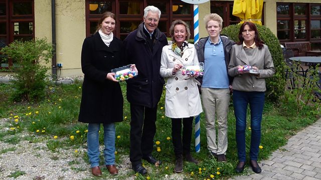 Union Spielt Osterhase Csu