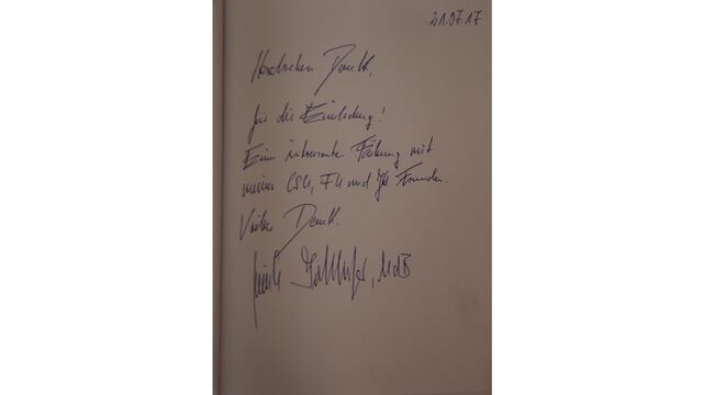 Erich Irlstorfer informiert sich über die Ingolstädter Straße
