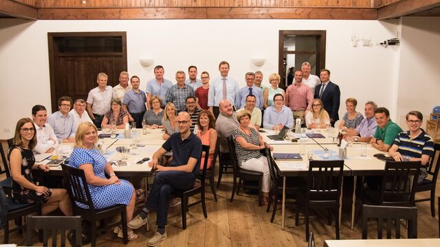 Die Vorstandschaft des CSU-Kreisverbandes Deggendorf tagt zusammen mit den Vorsitzenden der Ortsverbänden in Winzer Die Vorstandschaft des CSU-Kreisverbandes Deggendorf tagt zusammen mit den Vorsitzenden der Ortsverbänden in Winzer