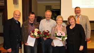 Die Jubilare mit Landrat Eberhard Nuß und Bürgermeisterin Rosi Schraud - Auf dem Bild fehlt Horst Schug