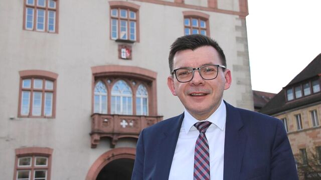CSU-Bürgermeister Armin Warmuth will für weitere sechs Jahre den Chefsessel im Rathaus einnehmen. (Foto: Ralf Ruppert)