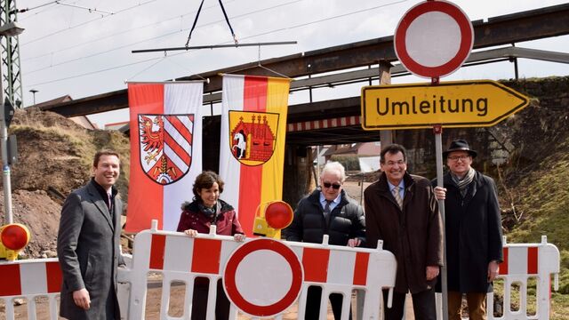 Startschuss für Bauprojekt: Erneuerung der Eisenbahnüberführung in Weitersdorf 